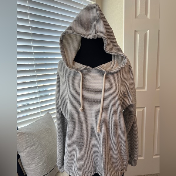 O’NEILL LIKE NEW! UNISEX NAVY STRIPED HOODIE SIZE LARGE - Picture 5 of 9